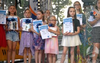 Uczestnicy Festiwalu Piosenki ŚMK