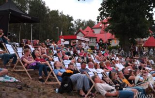 Uczestnicy ,,Kina pod chmurką"