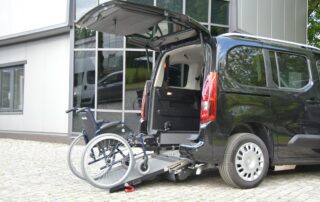 Auto dostosowane do wjazdu wózkiem na miejsce pasażera lub kierowcy