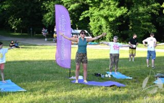 zajęcia "pilates pod chmurką"