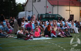 UCZESTNICY KINA PLENEROWEGO W ŁUPICY
