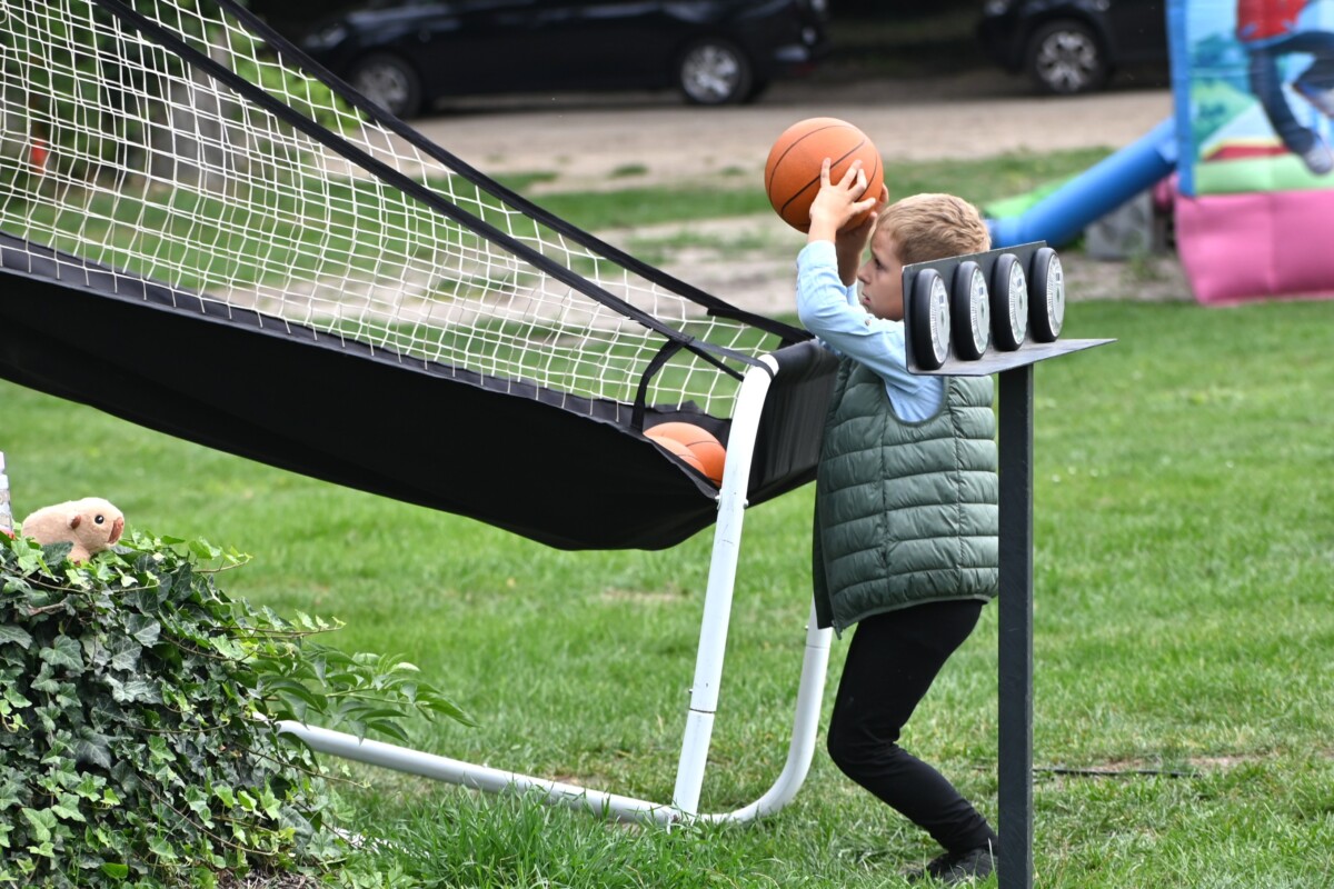 PIKNIK ZDROWIA NAD JEZIOREM SŁAWSKIM PIKNIK ZDROWIA NAD JEZIOREM SŁAWSKIM