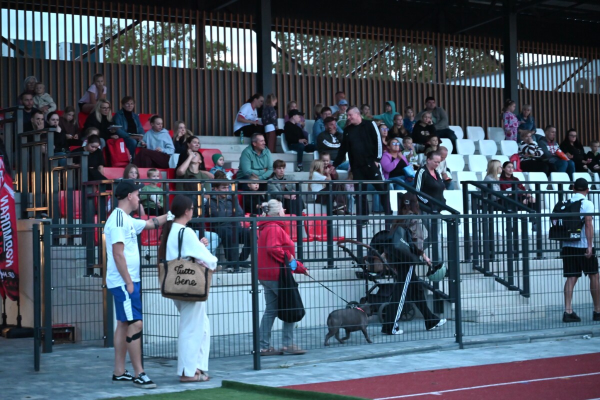 KINO PLENEROWE NA STADIONIE MIEJSKIM KINO PLENEROWE NA STADIONIE MIEJSKIM