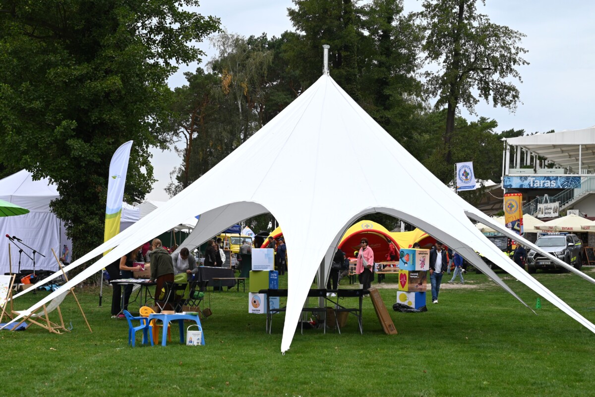 PIKNIK ZDROWIA NAD JEZIOREM SŁAWSKIM PIKNIK ZDROWIA NAD JEZIOREM SŁAWSKIM
