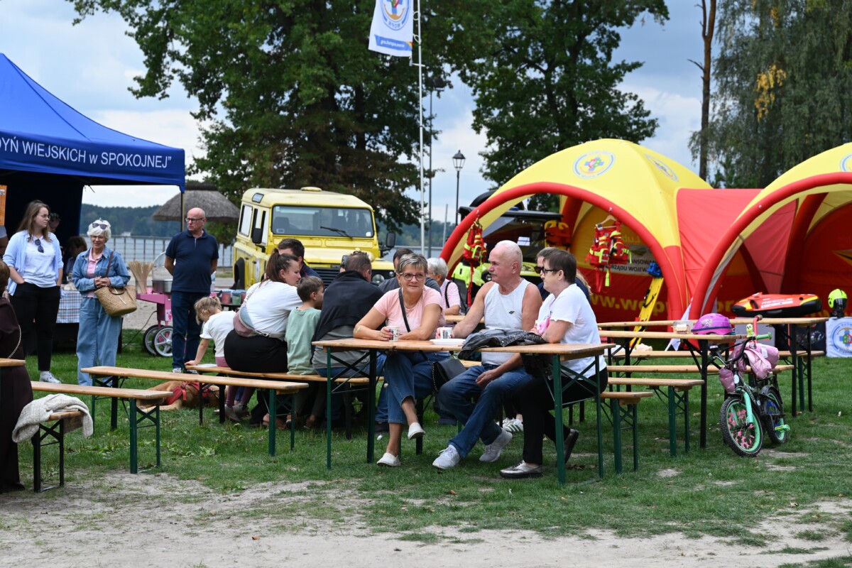 PIKNIK ZDROWIA NAD JEZIOREM SŁAWSKIM PIKNIK ZDROWIA NAD JEZIOREM SŁAWSKIM