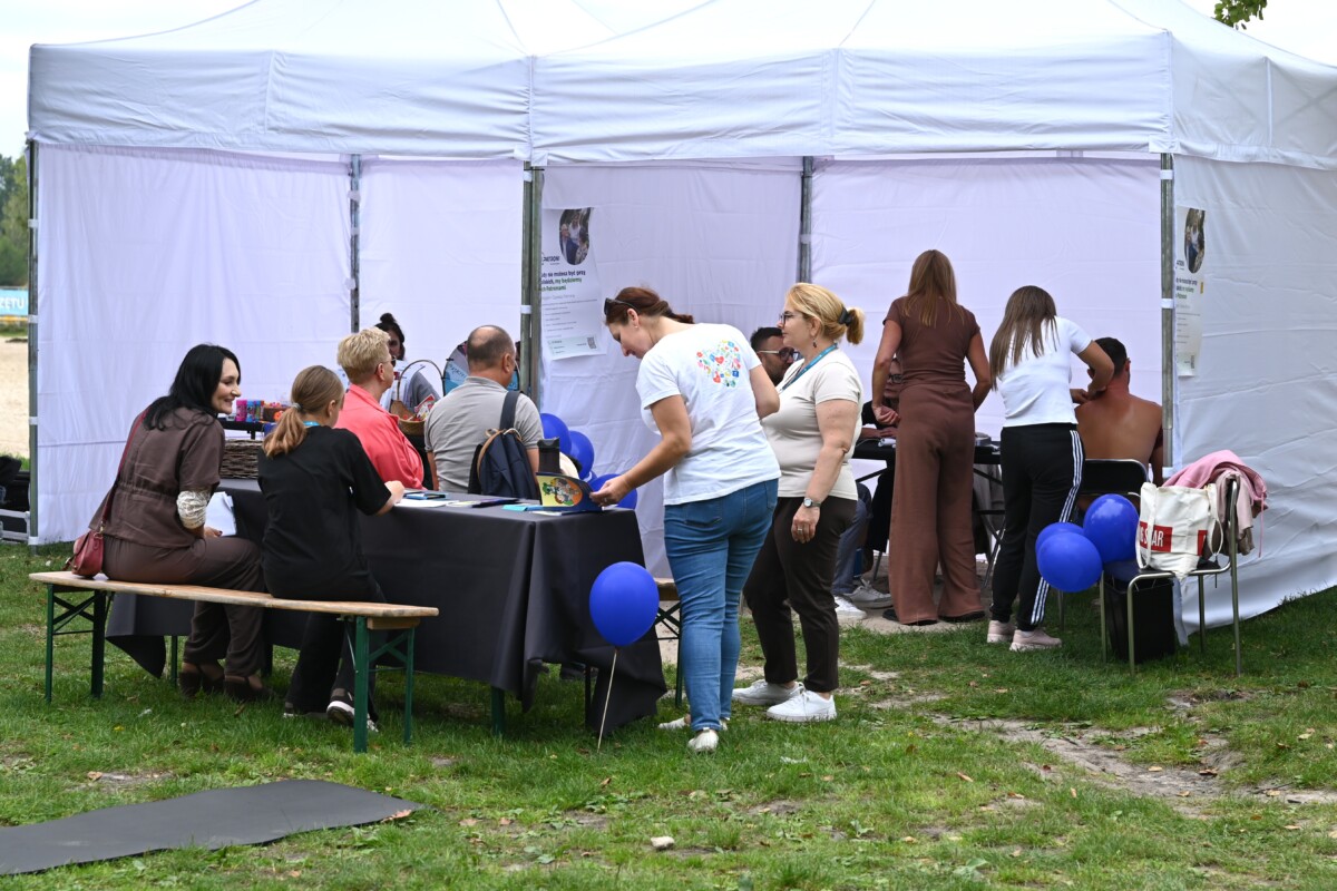 PIKNIK ZDROWIA NAD JEZIOREM SŁAWSKIM PIKNIK ZDROWIA NAD JEZIOREM SŁAWSKIM