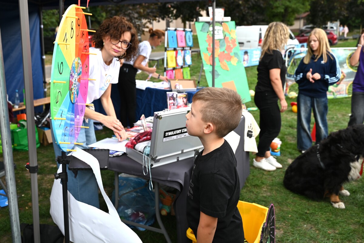 PIKNIK ZDROWIA NAD JEZIOREM SŁAWSKIM PIKNIK ZDROWIA NAD JEZIOREM SŁAWSKIM