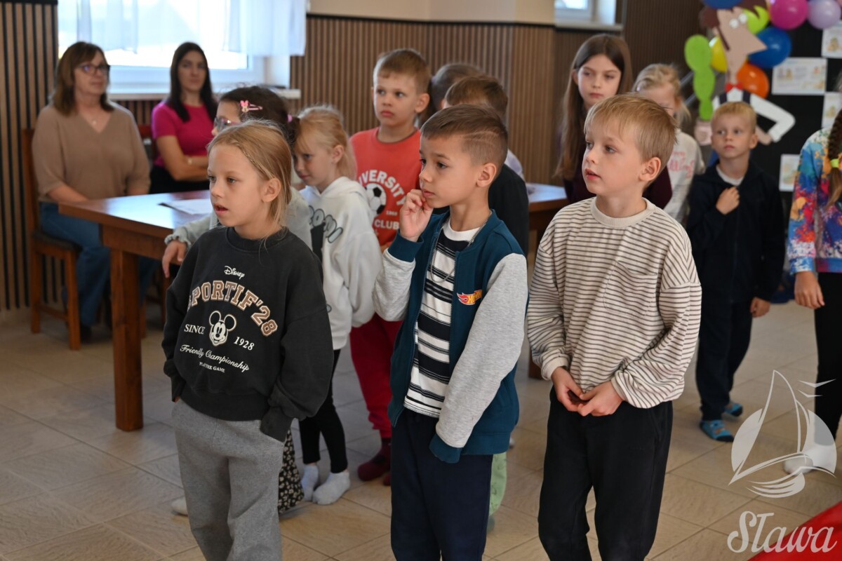 Ogólnopolski dzień czytania Ciosaniec Ogólnopolski dzień czytania Ciosaniec