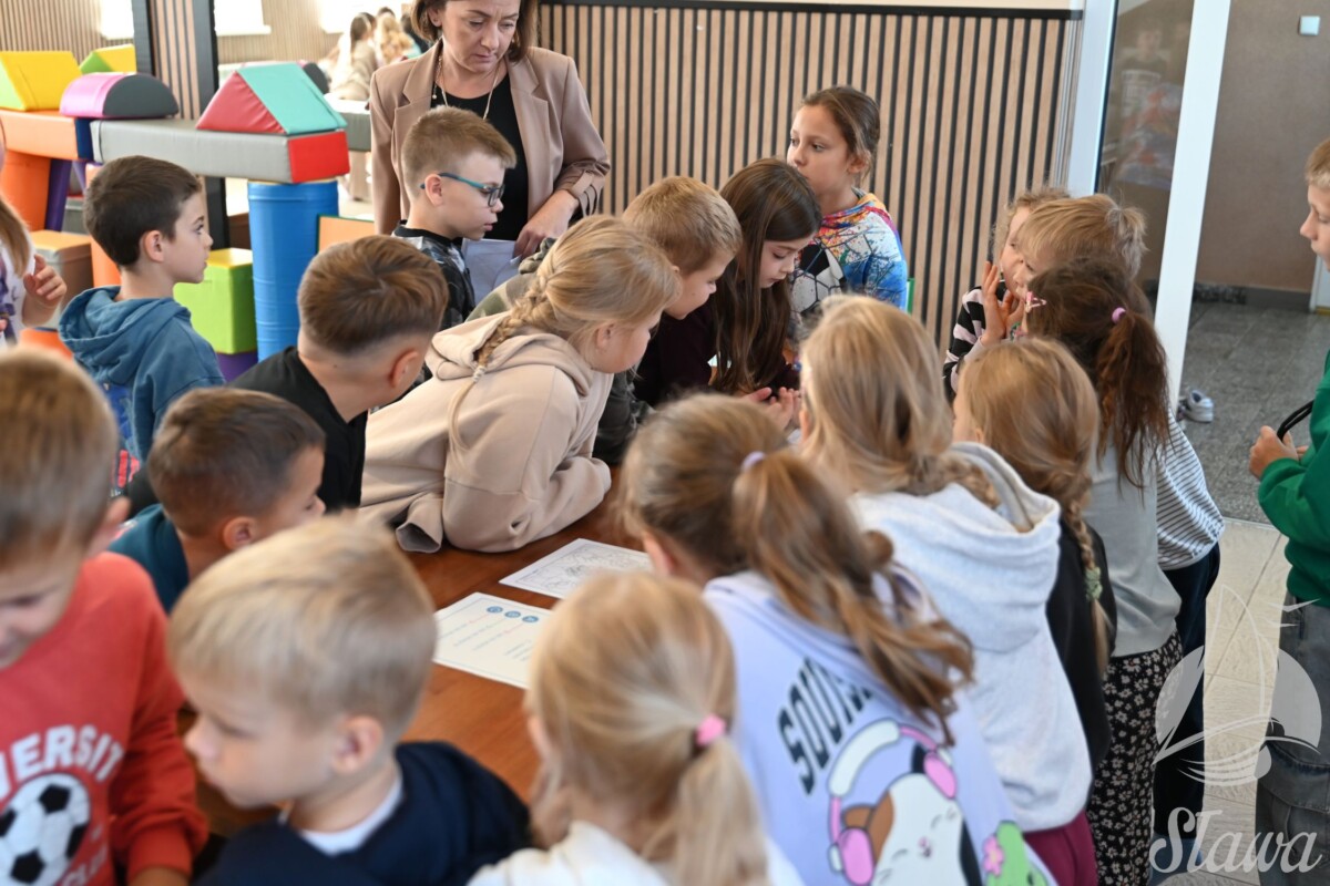 Ogólnopolski dzień czytania Ciosaniec Ogólnopolski dzień czytania Ciosaniec