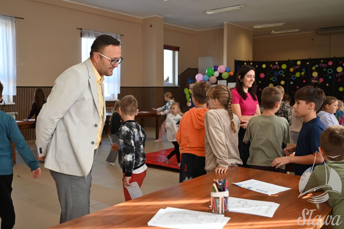 Ogólnopolski dzień czytania Ciosaniec Ogólnopolski dzień czytania Ciosaniec