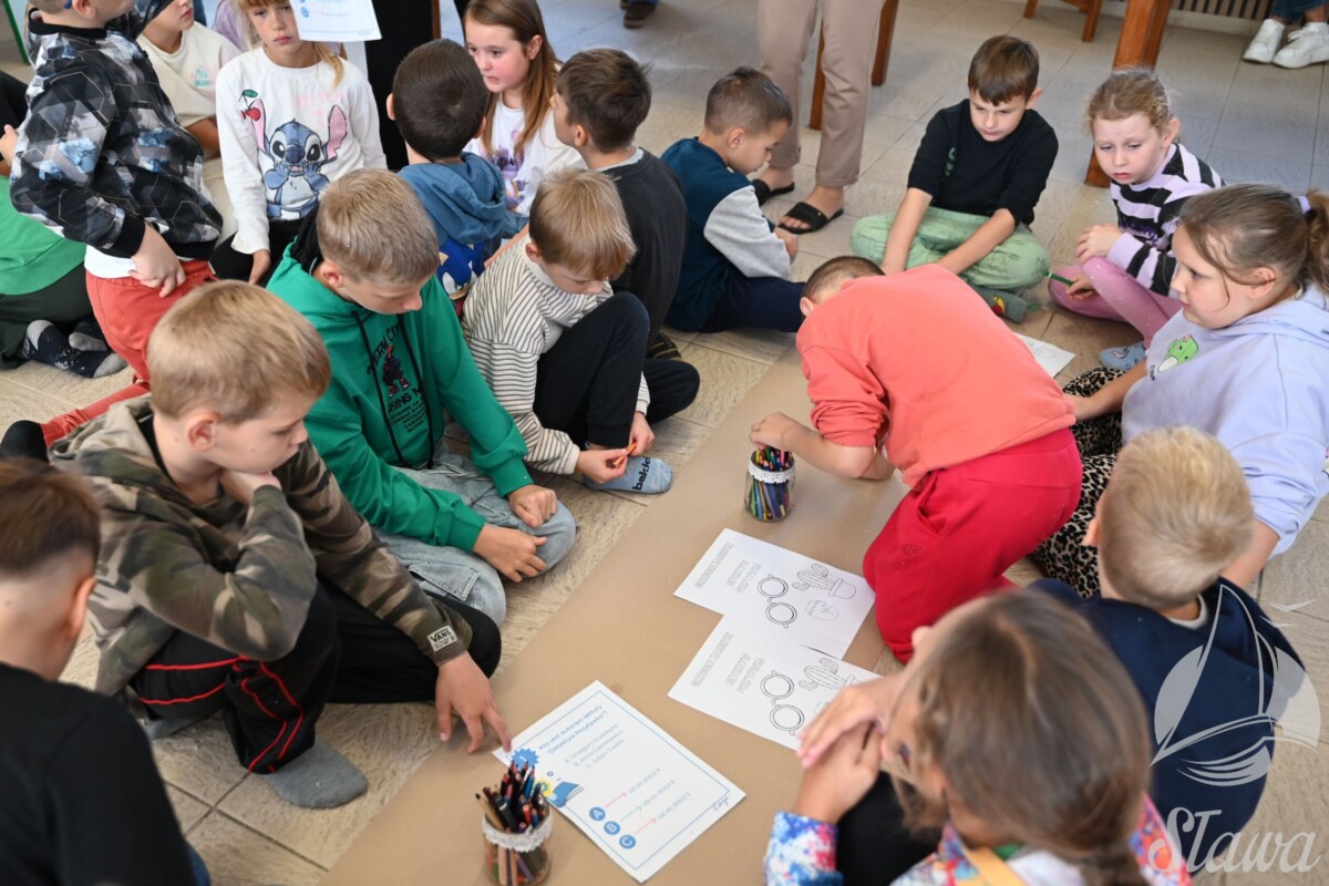 Ogólnopolski dzień czytania Ciosaniec Ogólnopolski dzień czytania Ciosaniec