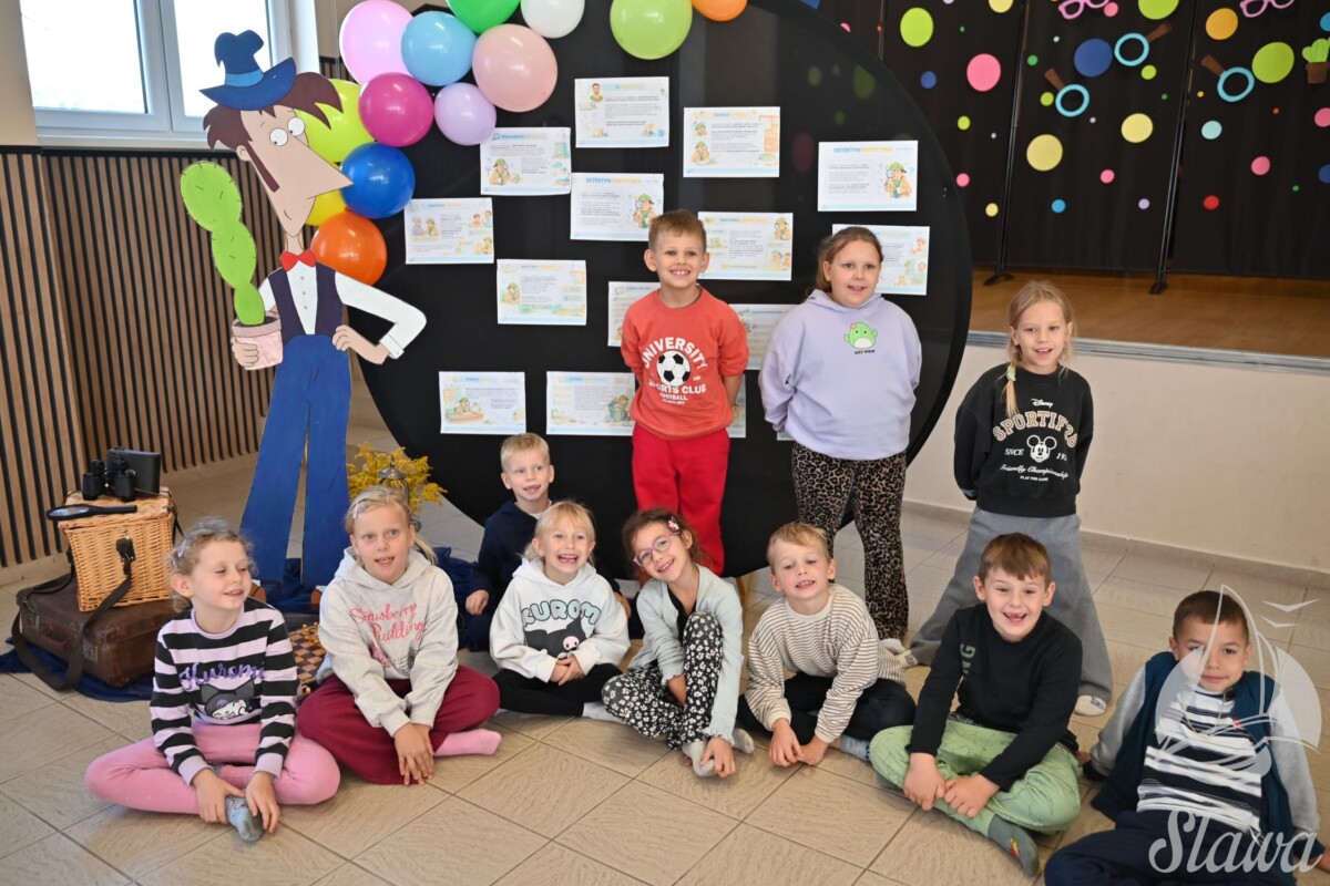 Ogólnopolski dzień czytania Ciosaniec Ogólnopolski dzień czytania Ciosaniec