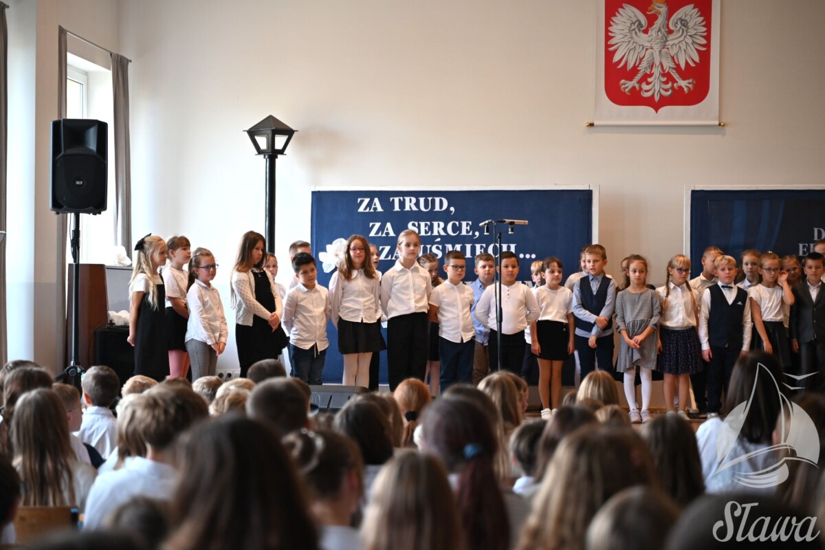 Uczestnicy akademii z okazji Dnia Edukacji Narodowej Uczestnicy akademii z okazji Dnia Edukacji Narodowej