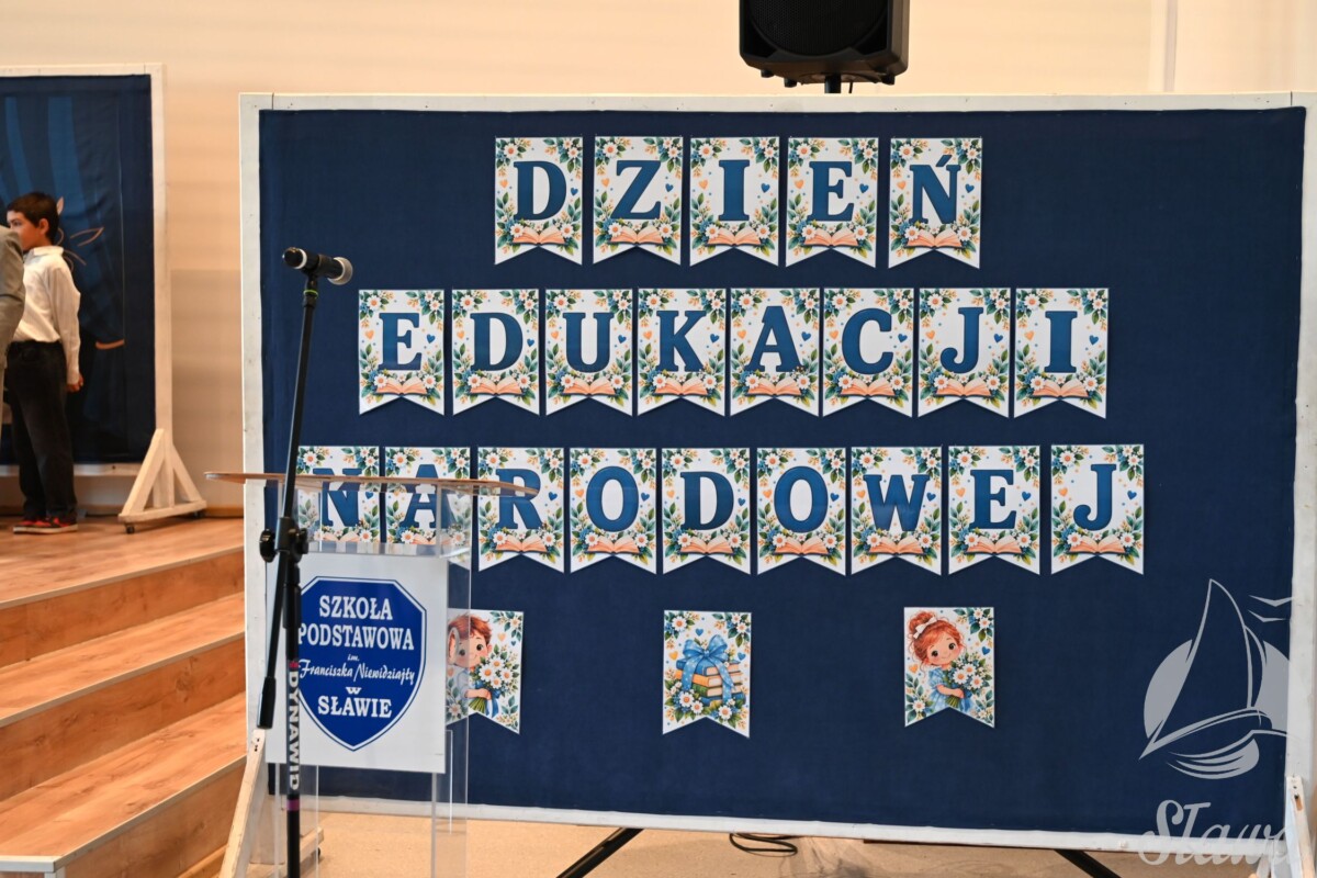 Uczestnicy akademii z okazji Dnia Edukacji Narodowej Uczestnicy akademii z okazji Dnia Edukacji Narodowej