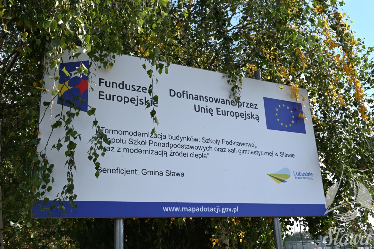 Budynki sławskich szkół po termomodernizacji Budynki sławskich szkół po termomodernizacji